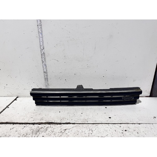 Toyota Corolla Grille AE92 06/1989-06/1991
