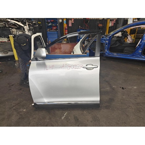 Toyota Kluger Left Front Door Shell GSU45 08/2007-02/2014