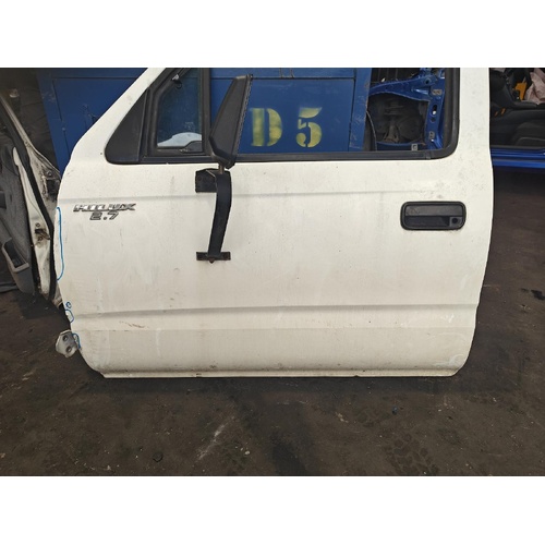 Toyota Hilux Left Front Outer Door Handle RZN149 