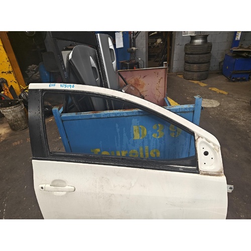 Toyota Yaris Right Front Door Glass NCP93 10/2005-06/2016