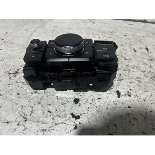 Mazda 3 Command Controls with Electric Parking Brake BP 03/2019-2025