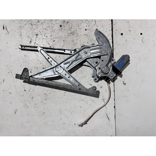 Toyota Camry Right Front Door Window Regulator SXV20 08/1997-08/2002