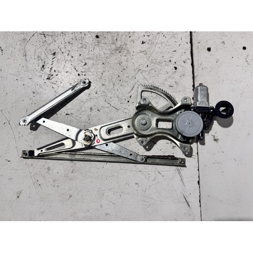 Toyota Yaris Left Front Door Window Regulator NCP91 10/2005-07/2011