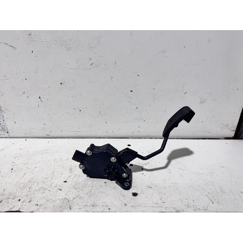 Toyota Yaris Accelerator Pedal NCP91 10/2005-12/2016