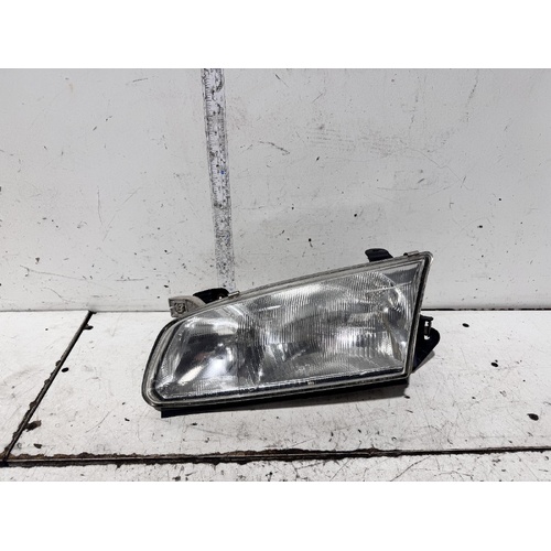 Toyota Camry Left Head Light SXV20 08/1997-09/2000