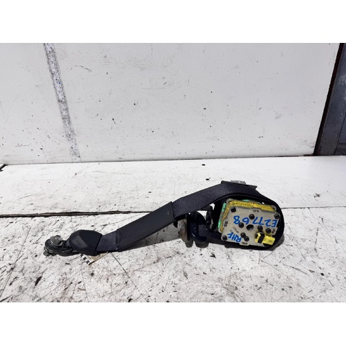 Toyota Yaris Right Front Seat Belt NCP91 10/2005-07/2011