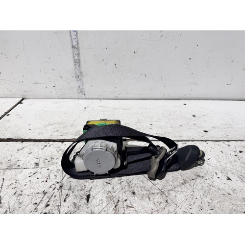 Toyota Yaris Left Front Seat Belt NCP91 10/2005-07/2011
