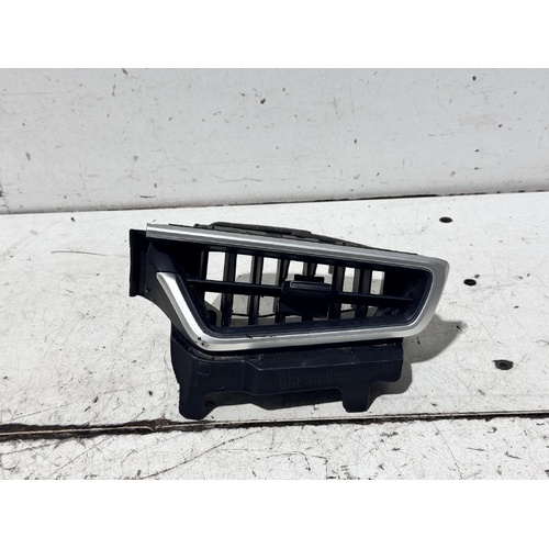 Toyota Corolla Right Dash Vent MZEA12 07/2018-10/2019