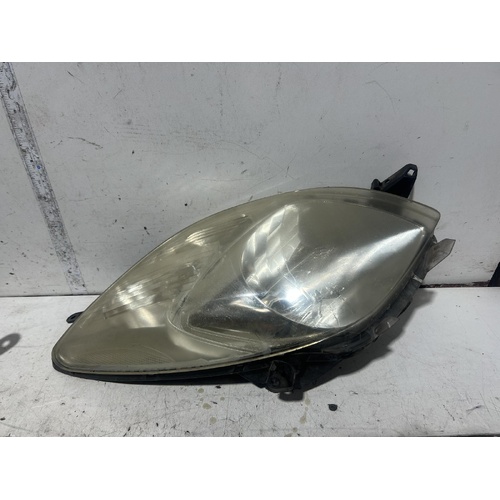 Toyota Yaris Right Head Light NCP91 10/2005-09/2008