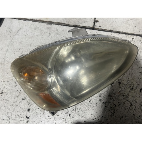Toyota Echo Left Head Light NCP12 11/2002-09/2005 