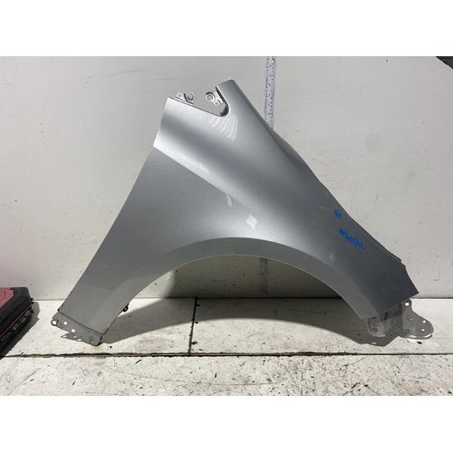 Toyota Corolla Right Guard E210 07/2018-2025