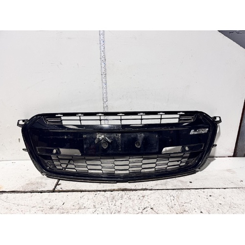 Holden Commodore Grille VF II 05/2013-12/2017