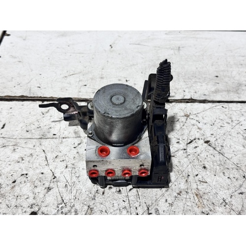 Toyota Camry ABS Pump / Module ACV40 06/2006-11/2011