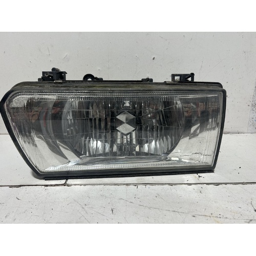 Mitsubishi L300 Right Head Light SJ 09/1999-12/2013
