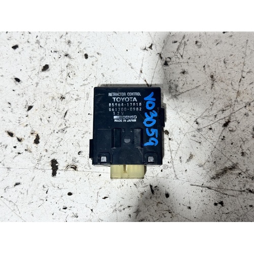 Toyota Celica Retractor Control Module ST162 11/1985-12/1989