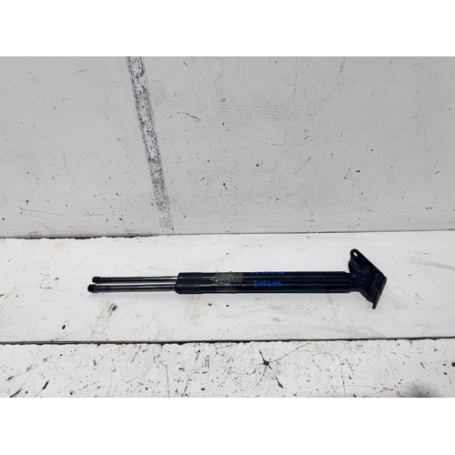 Toyota RAV4 Tailgate Struts ZSA42 12/2012-12/2018