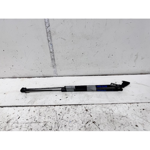 Mazda 3 Tailgate Struts BN 05/2016-02/2019