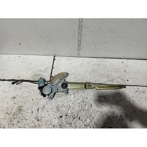 Kia Grand Carnival Right Front Window Regulator KV Series II 09/1999-09/2006