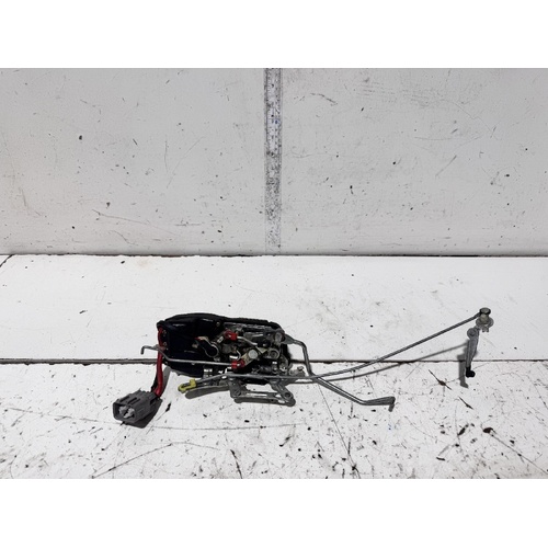Toyota Regius Right Front Door Lock Mechanism VCH10 1995-2002