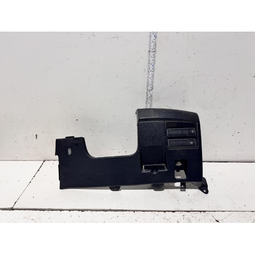 Toyota Yaris Head Light Leveling Switch with Trim Piece MXPA10 04/2020-10/2022