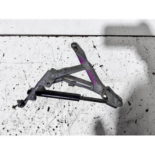 Mitsubishi Lancer Right Bootlid Hinge / Strut CJ 09/2007-10/2015