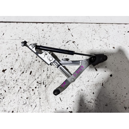 Mitsubishi Lancer Left Bootlid Hinge / Strut CJ 09/2007-10/2015