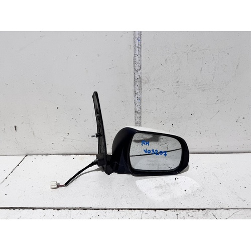 Toyota Tarago Right Door Mirror ACR50 03/2006-06/2020