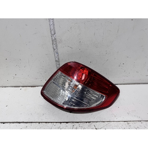 Suzuki SX4 Right Tail Light GY 01/2007-01/2014