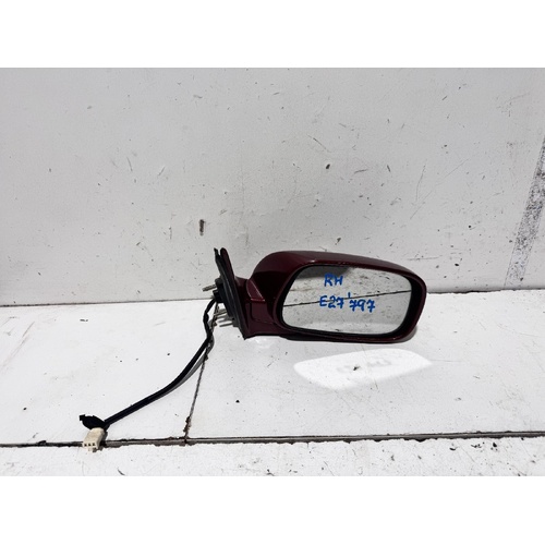 Toyota Avalon Right Door Mirror MCX10 07/2000-06/2005