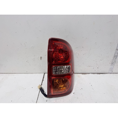 Toyota RAV4 Right Tail Light ACA23 07/2003-10/2005