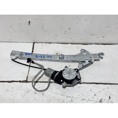 Toyota Avalon Left Rear Door Window Regulator MCX10 07/2000-06/2005