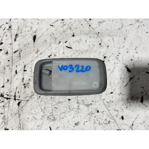 Toyota RAV4 Centre Courtesy Light ACA23 07/2000-10/2005