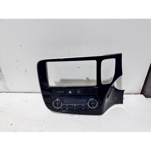 Mitsubishi Outlander Heater Controls ZJ 10/2012-07/2021