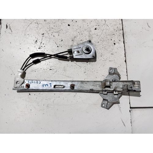 Toyota Camry Left Front Door Window Regulator SDV10 02/1993-06/1997