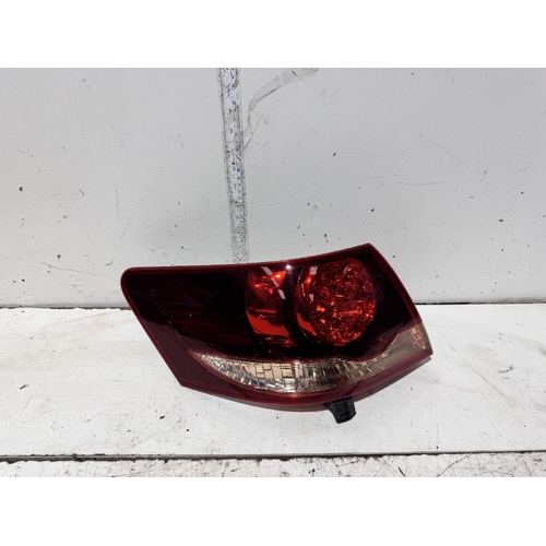 Toyota Aurion Left Tail Light GSV40 10/2006-08/2009