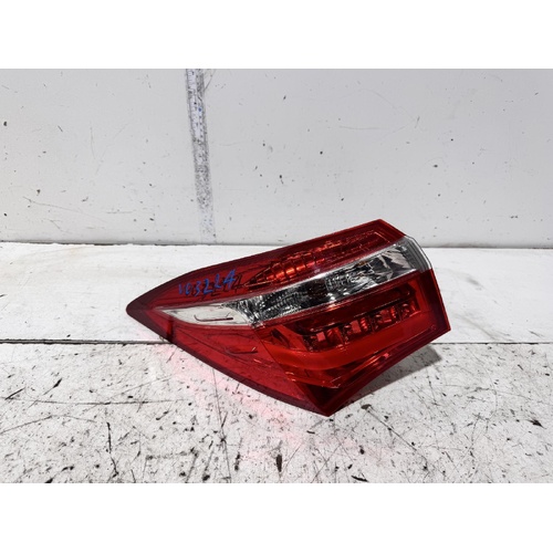 Toyota Corolla Left Tail Light ZRE172 12/2013-10/2016