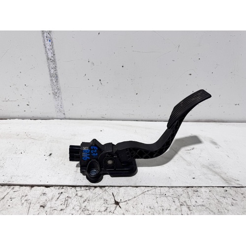 Mitsubishi Outlander Accelerator Pedal ZJ 10/2012-03/2015