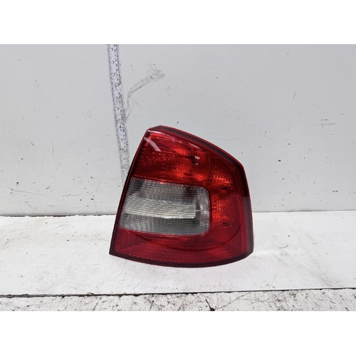 Skoda Octavia Right Tail Light 1Z 05/2009-10/2013