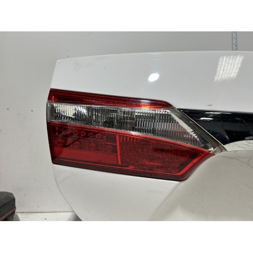 Toyota Corolla Left Bootlid Light ZRE172 12/2013-10/2016