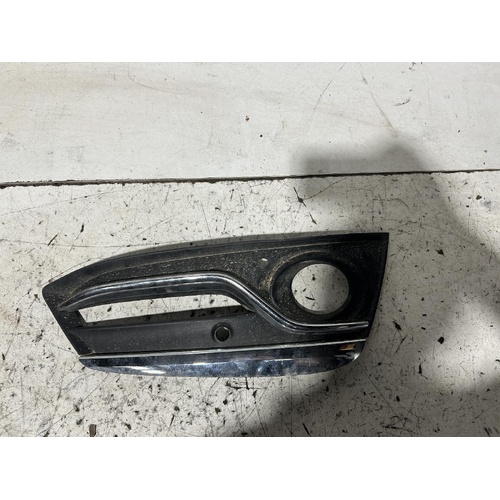 Holden Commodore Right Front Bumper Foglight Surround VF 09/2015-12/2017