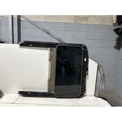 Holden Commodore Sunroof Assembly VF 05/2013-12/2017