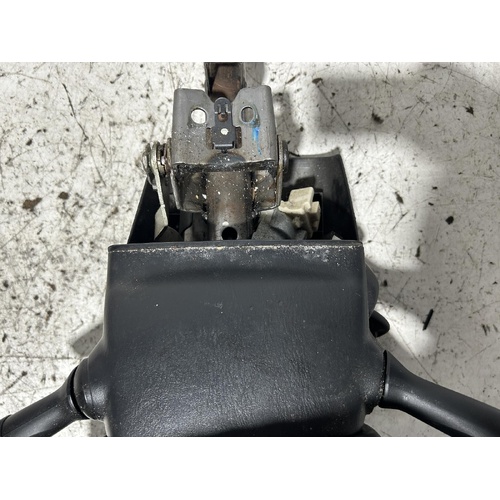 Toyota Hilux Steering Column Shroud GGN15 03/2005-08/2011