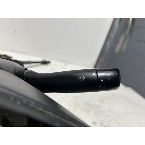Toyota Hilux Flasher Switch GGN15 03/2005-06/2011
