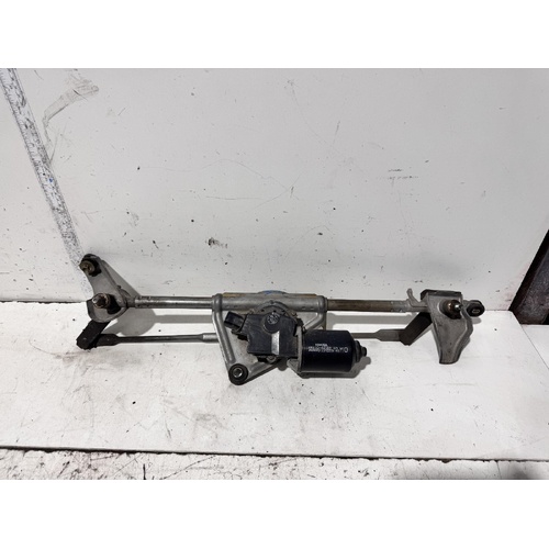 Toyota RAV4 Front Wiper Assembly ACA21 07/2000-10/2005