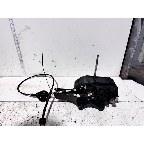 Toyota Hilux Gear Stick / Shifter GUN126 06/2015-09/2023