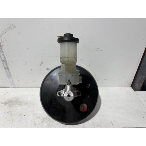 Toyota RAV4 Brake Booster W/Master Cylinder ACA21 07/2000-10/2005