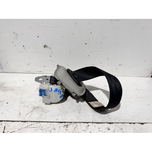 Toyota Prado Centre Rear 2nd Row Seat Belt KDJ150 08/2009-11/2023