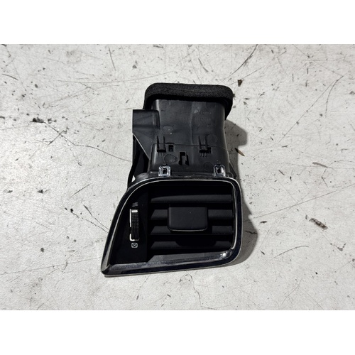 Holden Commodore Right Dash Vent VF 05/2013-12/2017