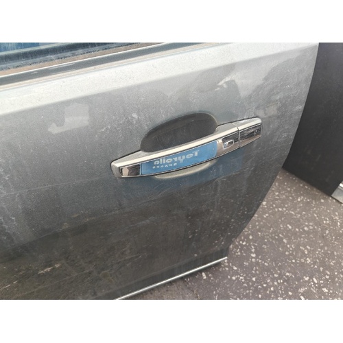 Holden Commodore Left Front Outer Door Handle VF 05/2013-12/2017