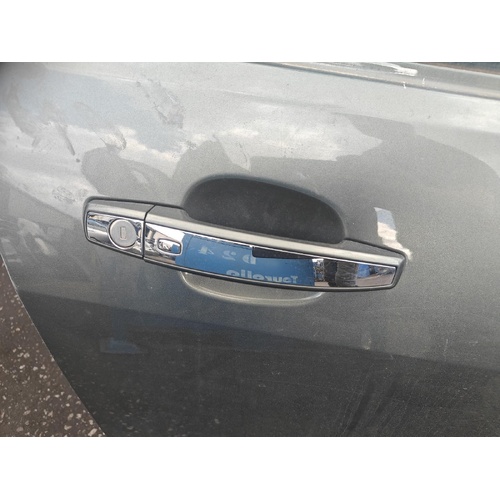 Holden Commodore Right Front Outer Door Handle VF 05/2013-12/2017